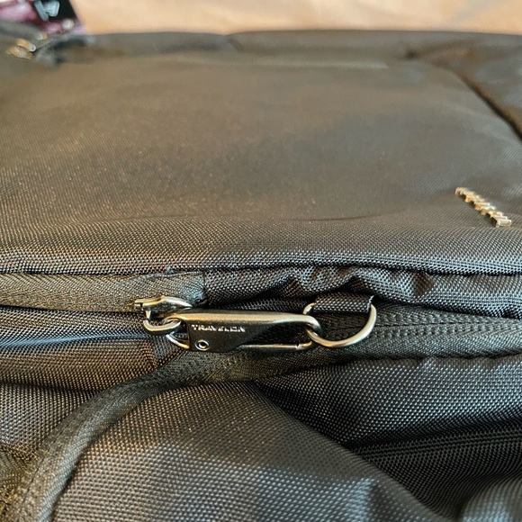 NWT Travelon 5-Point Anti-Theft Security Bag Backpack Urban Collection Black - Picture 15 of 16